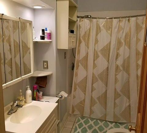 5th image of 4950 N Seeley Ave APT 2F