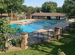 4735 S Stewart Ave, Springfield, MO 65804