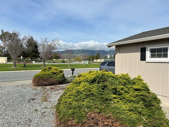 3rd image of 513 Joyce Dr