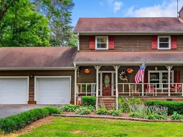 1807 Lantern Dr, Asheboro, NC 27205
