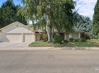 8730 W Atwater Dr, Garden City, ID 83714
