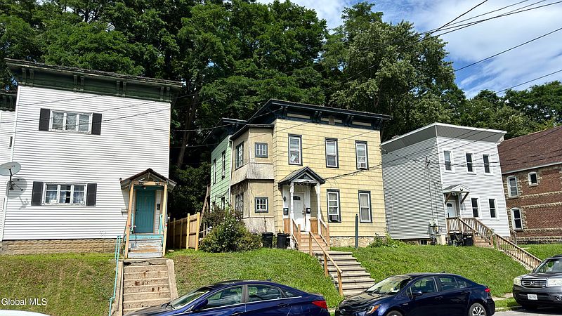 2nd image of 22 Van Derveer Street