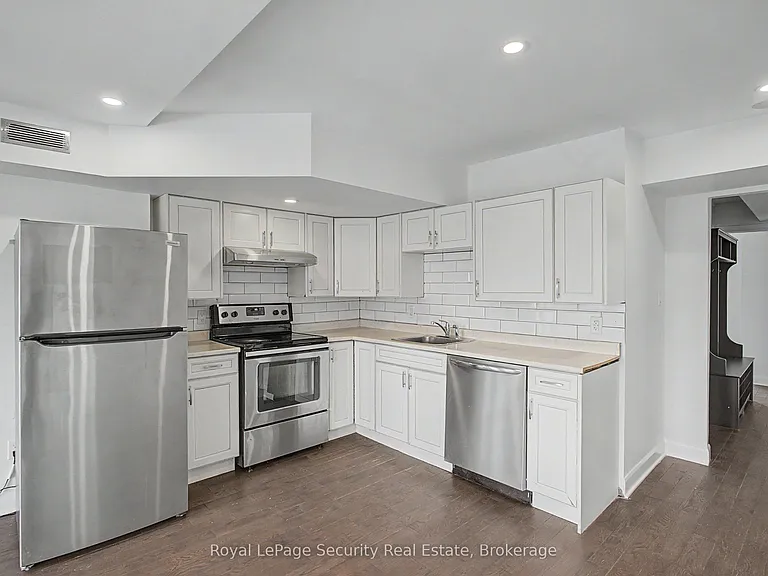 226 Lauder Ave #2 — Photo 7