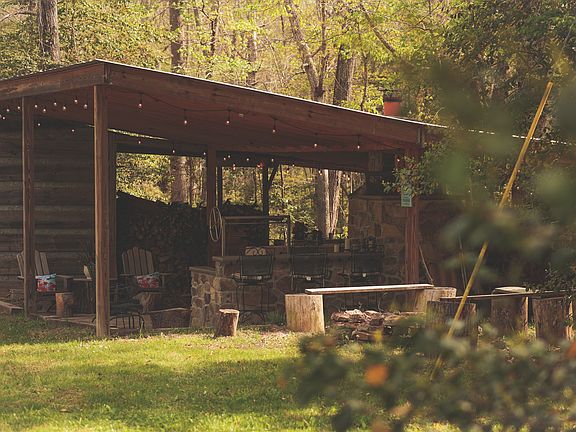 4th image of 1854 Catoosa Rd
