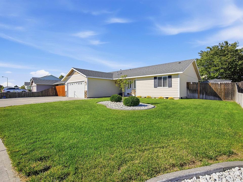 1st image of 4333 Campolina Ln