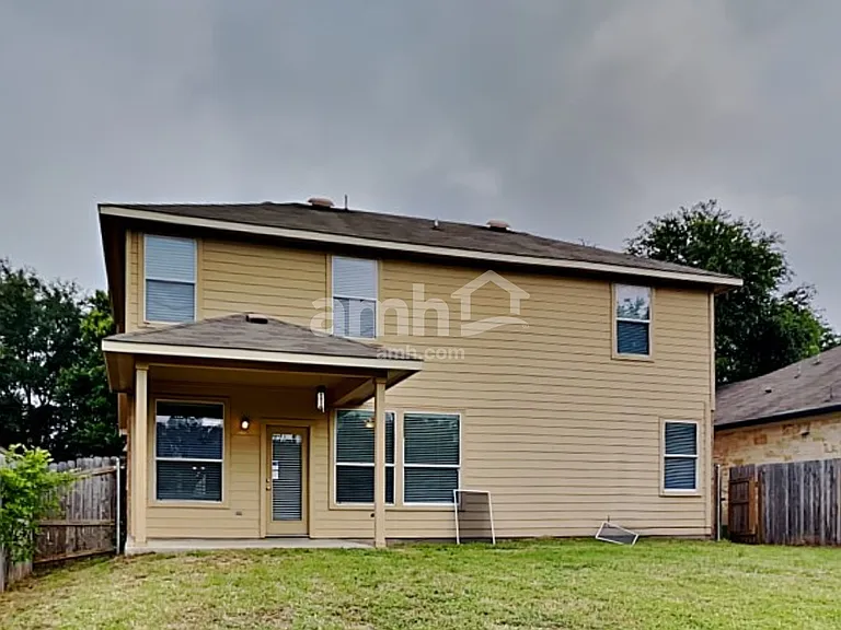 1817 Melissa Oaks Ln — Photo 21