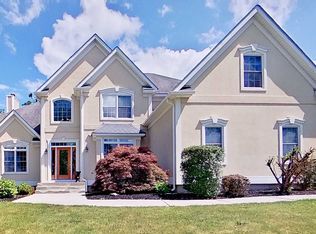 2 Winter Park Dr, Hopewell Junction, NY 12533