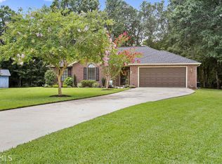 214 Acacia Dr, Kingsland, GA 31548