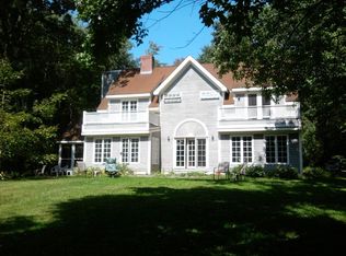 196 Shutesbury Rd, Amherst, MA 01002