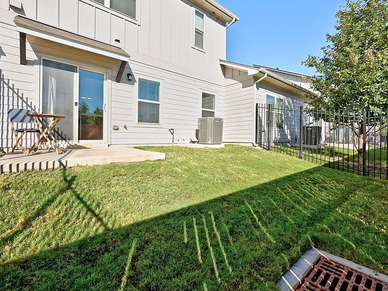 1302 Catalan Rd — Photo 23