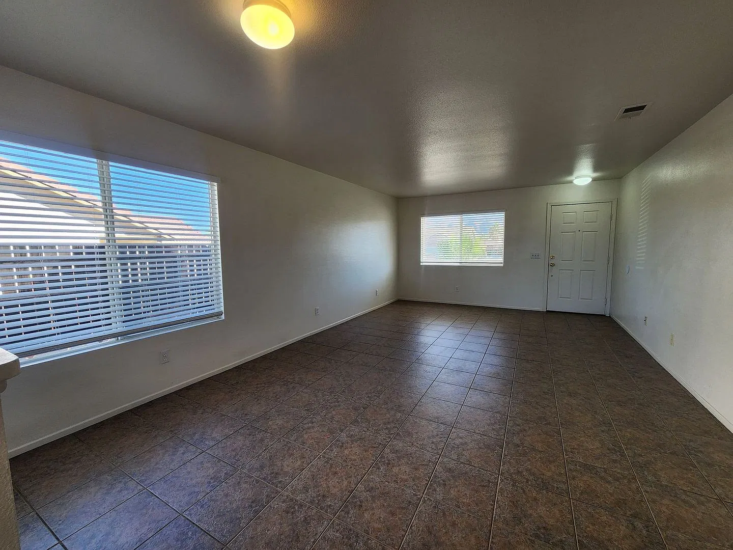 3 Bedroom 2 Bath Home rent ready! — Photo 3