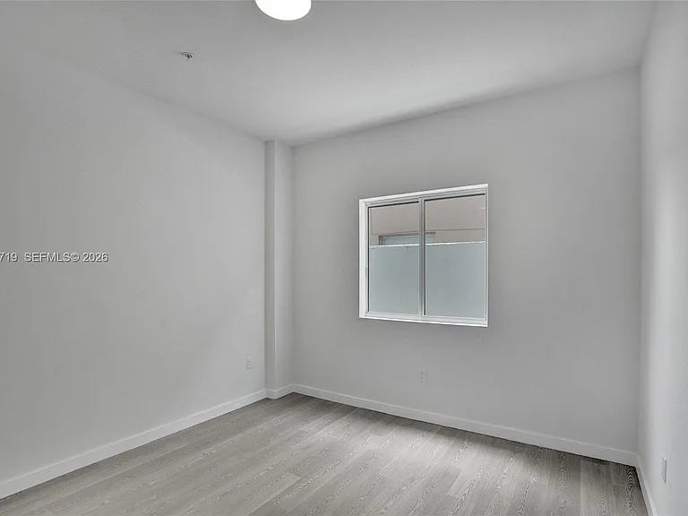 1567 NW 1st St #2 — Photo 15