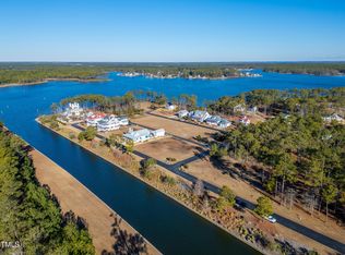 776 E Harborside Rd #50, Oriental, NC 28571