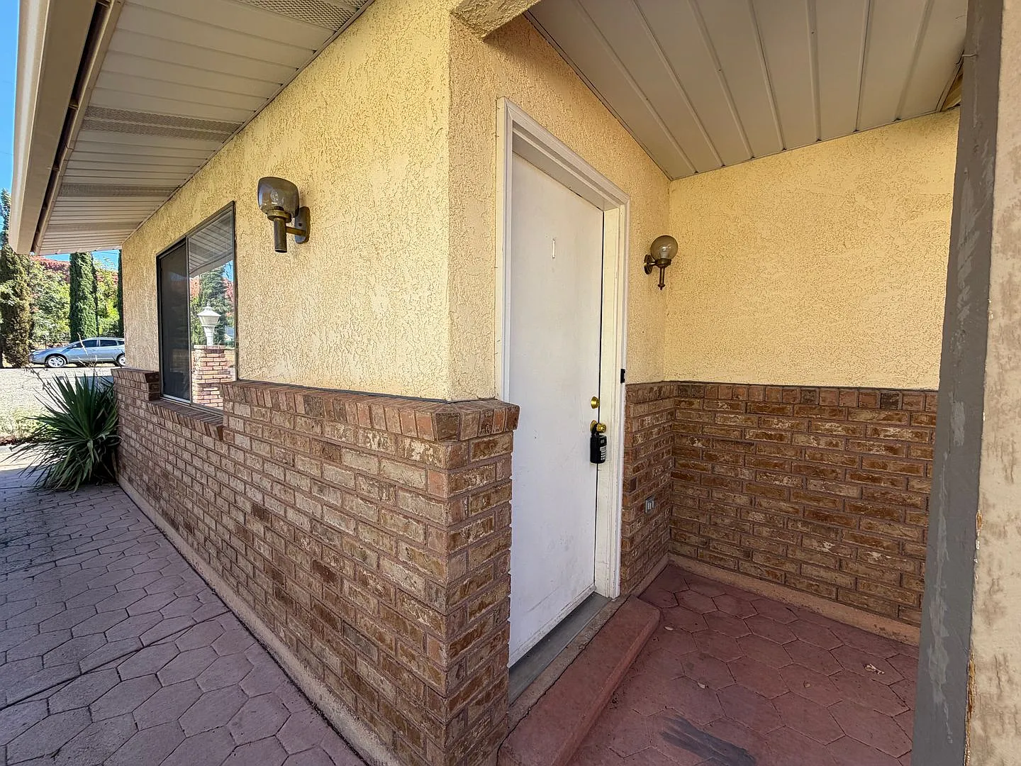 325 N Main Street — Photo 3