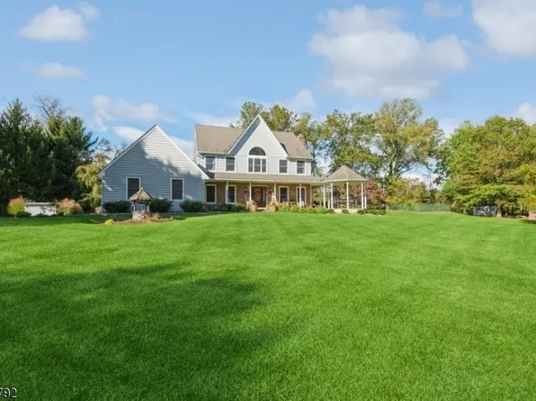 4 Rowlands Rd, Readington Twp., NJ 08822