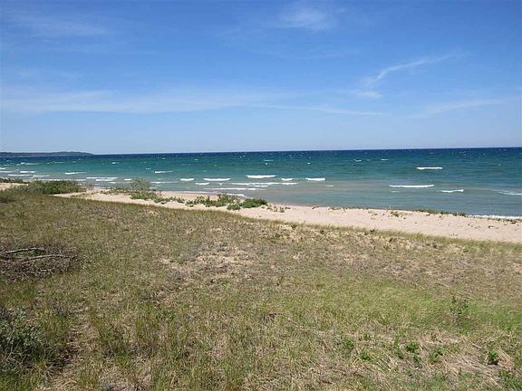 5th image of 8815 Sturgeon Bay Dr