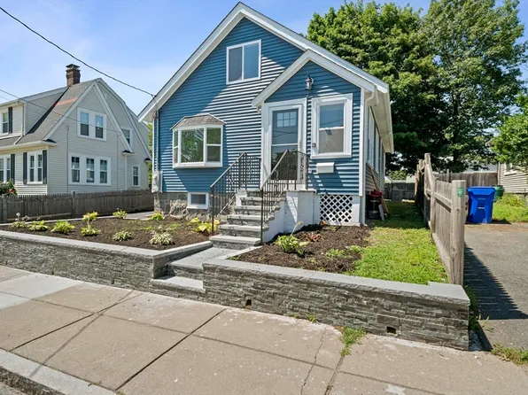 100 Keith St, West Roxbury, MA 02132
