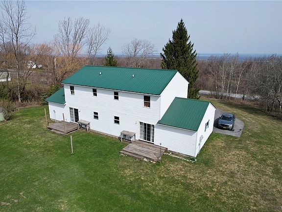 3rd image of 4478 Whitman Rd