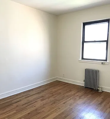 Rented by Zikos Realty Services | media 24