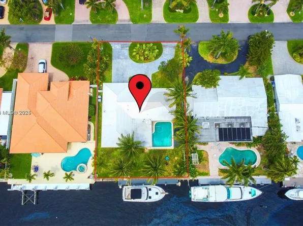 2760 NE 7th St, Pompano Beach, FL 33062