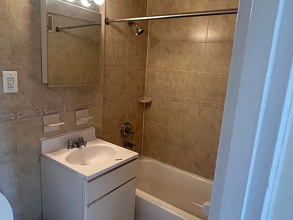 2nd image of 3280-3310 Nostrand Ave #516
