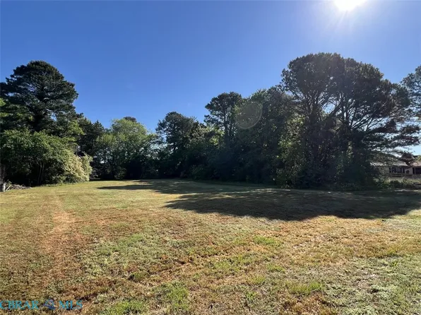 Na Red Cedar Ln, Urbanna, VA 23175