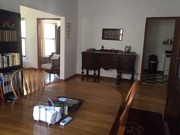 4th image of 520 W Diversey Pkwy APT 3W