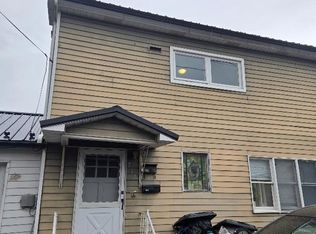 215 Keystone St APT 2, Hawley, PA 18428