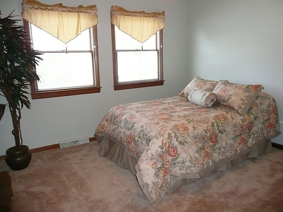 5th image of 664 Heritage Blvd