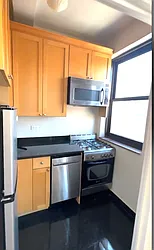 Rented by Manhattan Realty Group