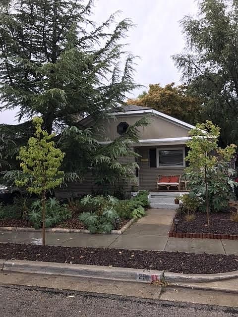 1st image of 251 E Ramona Ave