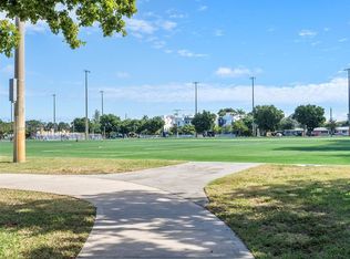 630 NE 12th Ave, Fort Lauderdale, FL 33304