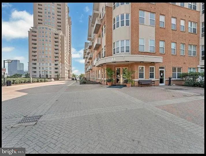 23 Pierside Dr #125
