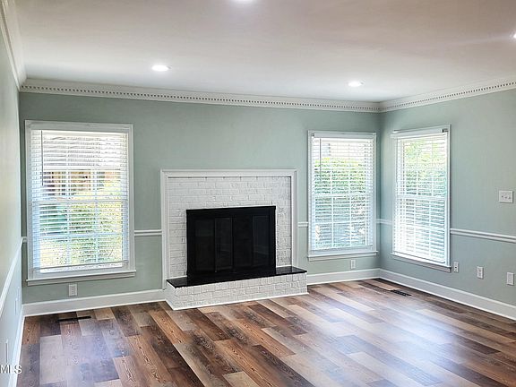 3rd image of 112 Wimbledon Dr
