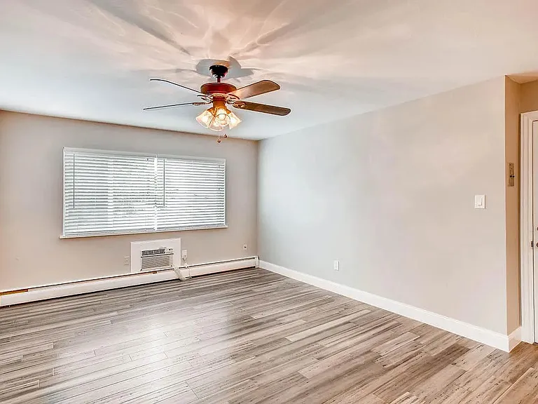 7155 Hooker St — Photo 12