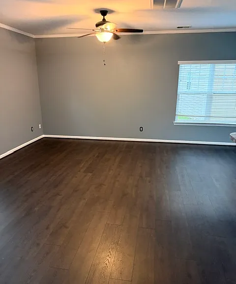 164 Stanley Ct — Photo 12