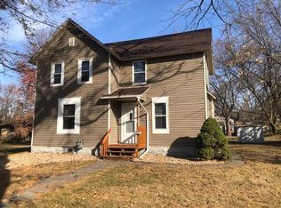 618 2nd St NW, Waseca, MN 56093