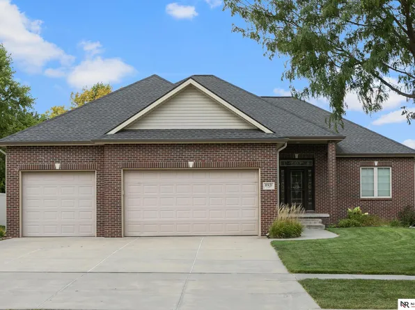 8921 S 29th St, Lincoln, NE 68516