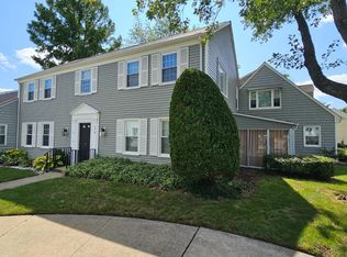 95 N Gloucester Way #B, Monroe Township, NJ 08831