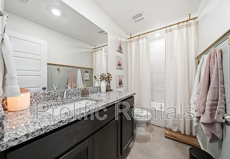 1247 Concord Dr #A — Photo 16