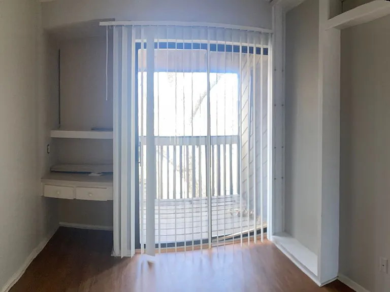 612 Park Pl #301 — Photo 25