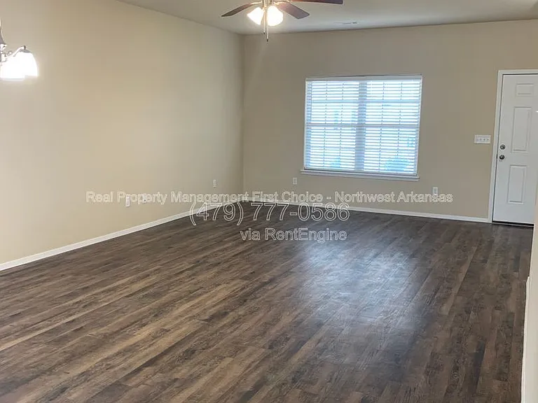 4401 Gallatine Ave — Photo 4