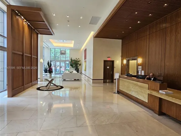 1060 Brickell Ave APT 1917, Miami, FL 33131