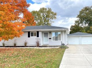 5985 Kimberly Dr, Bedford Heights, OH 44146