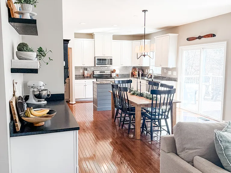 53 Taylors Hill Way — Photo 5
