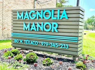 180 W Texaco St, West Columbia, TX 77486