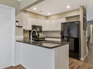 32 Chisholm Creek Dr, Wichita, KS 67220