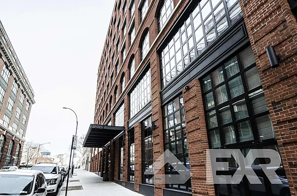 Rented by EXR | media 10