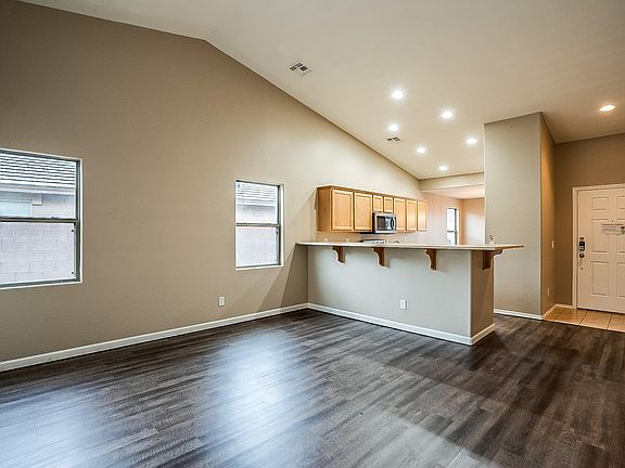 2nd image of 6922 S 46th Ln