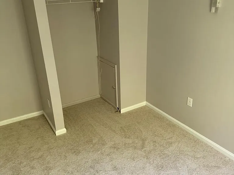 2712 Red Oak Ln — Photo 10
